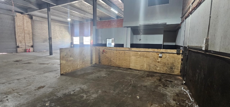 To Let commercial Property for Rent in Beacon Bay Eastern Cape